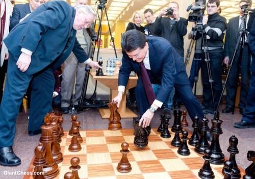 16&Prime; Sets giant teak chess photo